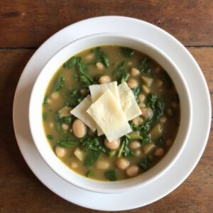 spinach___white_bean_soup_with_1